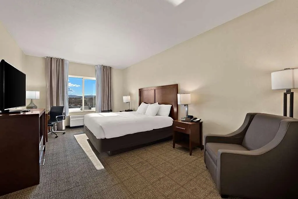 Comfort Inn & Suites Airport Convention Center Reno 3*,  United States