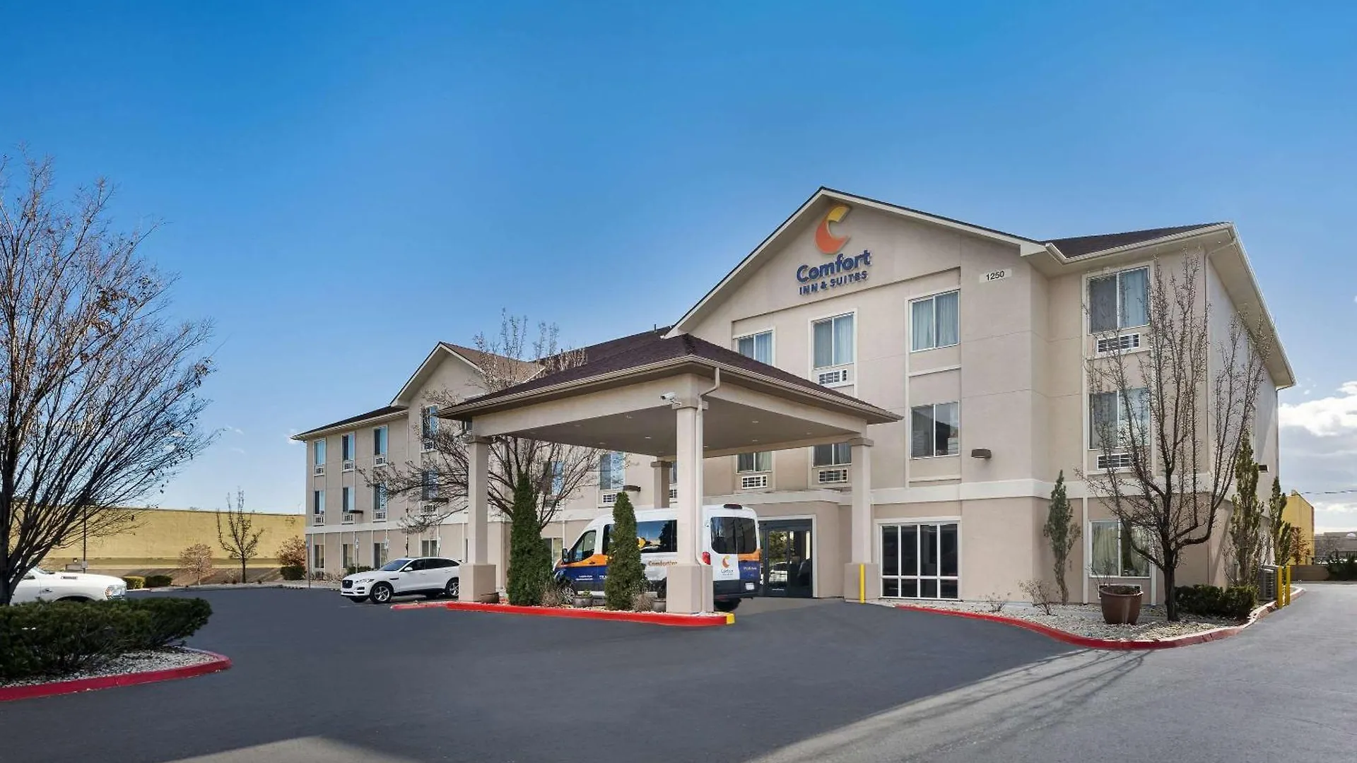 Comfort Inn & Suites Airport Convention Center Reno